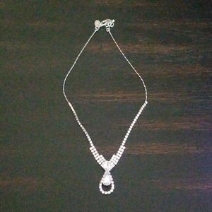 Beautiful fashion necklace